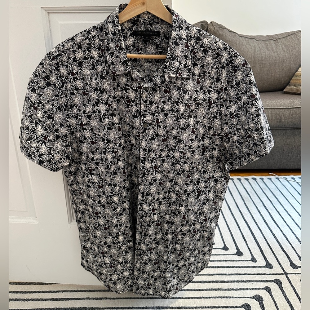 John Varvatos men’s medium button down shirt